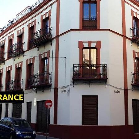 Hub Hostel Sevilla Bagian luar foto