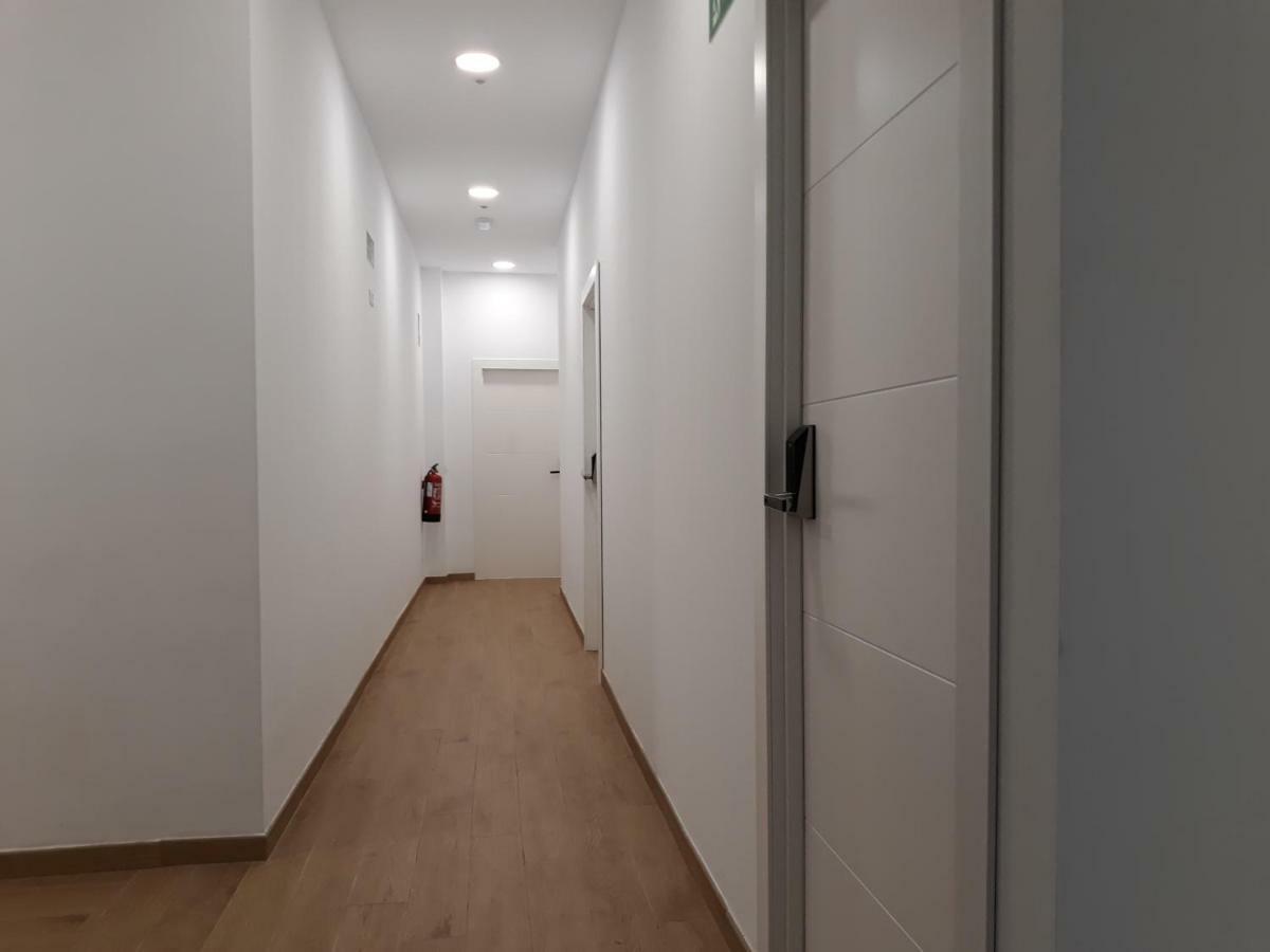 Hub Hostel Sevilla Bagian luar foto